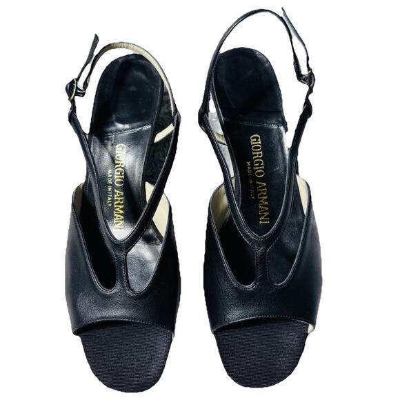 GIORGIO ARMANI BLACK KITTEN HEEL OPEN TOE T-STRAP SHOES 39 ITALY OLD MONEY - Picture 1 of 6